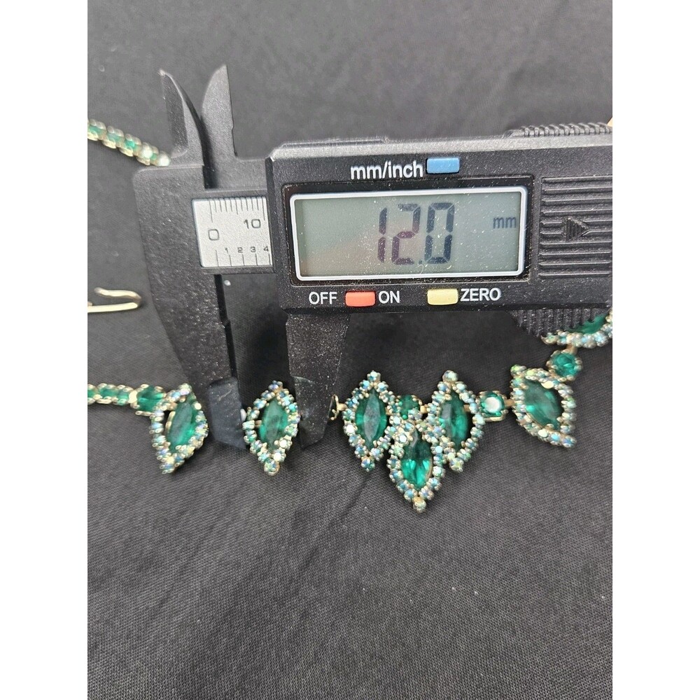 1950s Albert Weiss Emerald Green Crystal Rhinestone Choker Costume Necklace - Picture 10 of 12